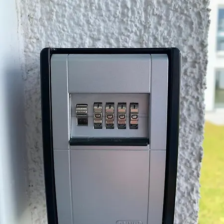 W1 - Kontaktloser 24h Check In, W-lan, Netflix, Parkplatz, Kueche, Boxspring-bett Apartmán *
