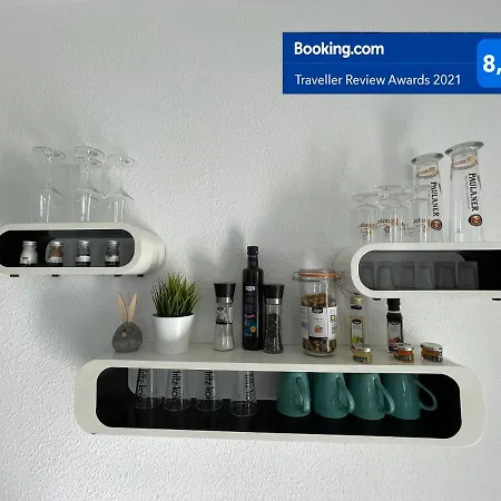 W1 - Kontaktloser 24h Check In, W-lan, Netflix, Parkplatz, Kueche, Boxspring-bett Apartmán *